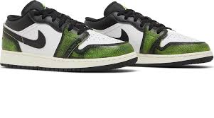 Jordan 1 Low Wear Away Electric Green